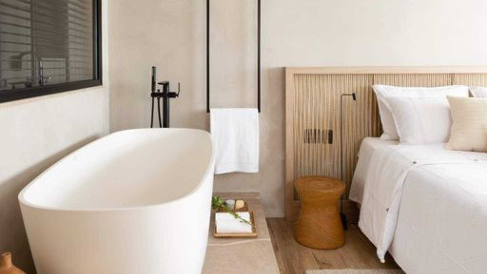 Suite with Jacuzzi in Patong